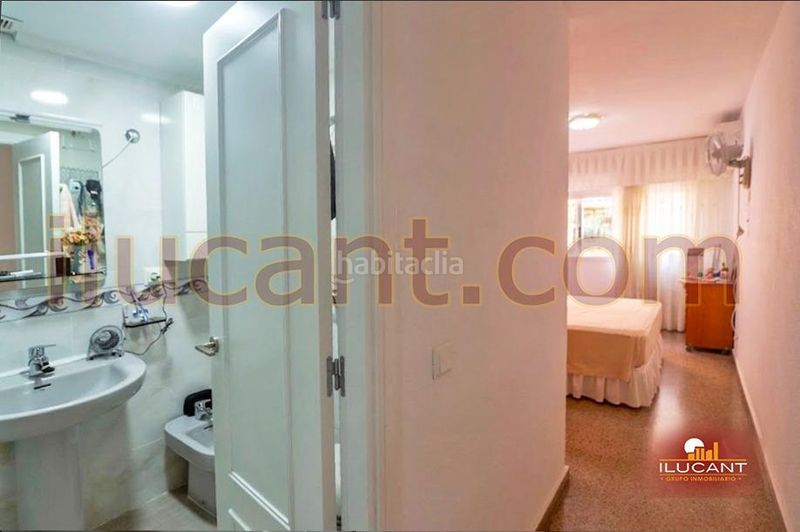 Foto 812460eb-3714-4ba0-ba36-f5dbb8067a4a. Pis a Campoamor Alicante