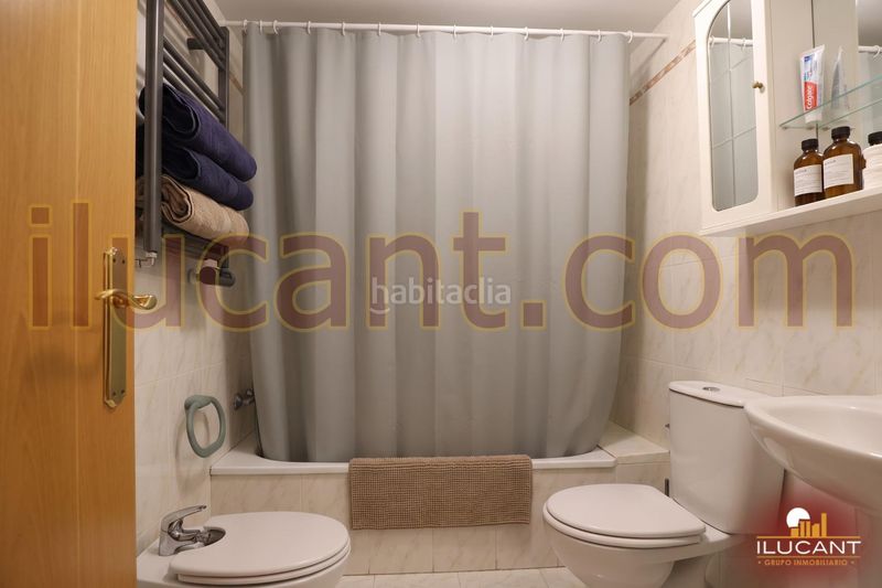 Foto 5a282702-0e7a-42a6-af39-edcb39d24bb7. Pis amb calefacció aparcament piscina a Babel Alicante