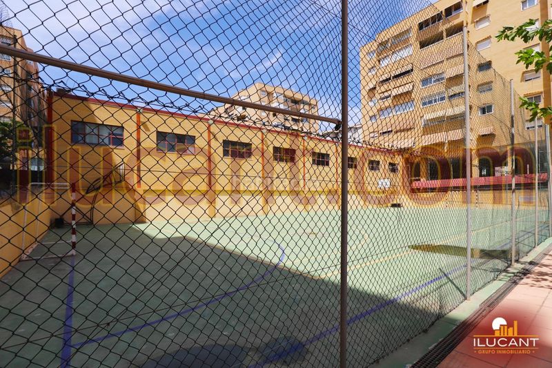 Foto d51d01aa-2936-479a-87c9-8f765decec71. Pis amb calefacció aparcament piscina a Babel Alicante
