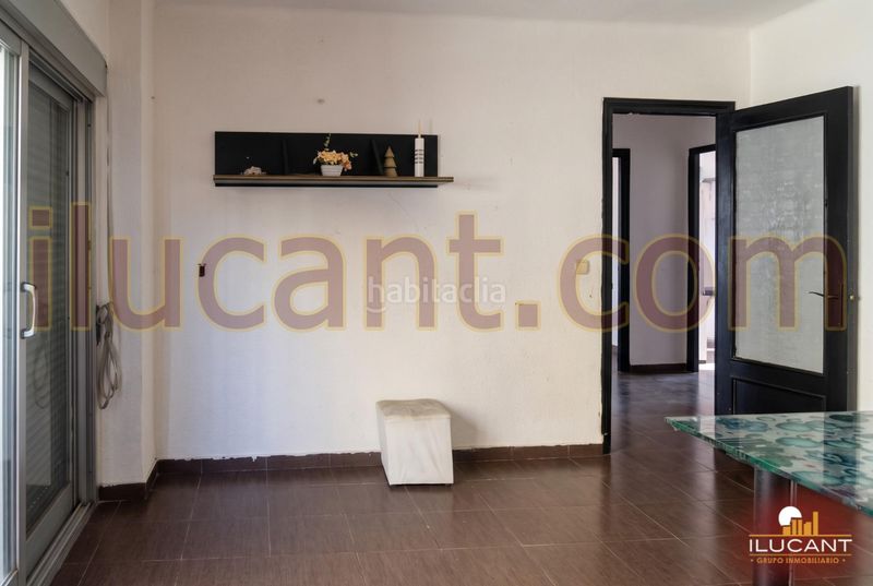 Foto 6a2f9d6a-a00f-4433-9b8d-80e8922502d5. Pis a Colonia Requena Alicante