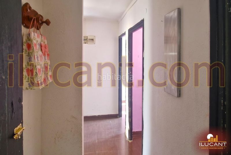 Foto a5b8e2d9-e459-481e-b1e7-ea3ae3b303a3. Pis a Colonia Requena Alicante