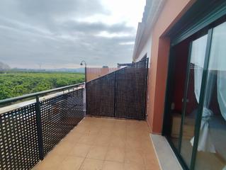 Casa adossada a San Juan de Énova. Se vende adosado en san joanet valencia