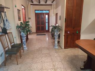 Casa a Villanueva de Castellón. Gran casa a la venta