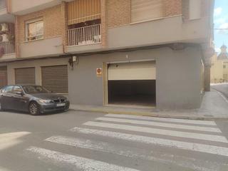Local Comercial  Calle la sequia. Se vende local comercial