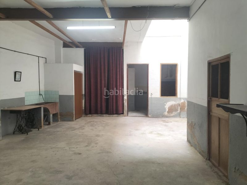 Foto 09671e3d-d01e-43d2-9841-2877733a0322. Masía casa en el centro de la población de navarres con amplio garaje en Navarrés