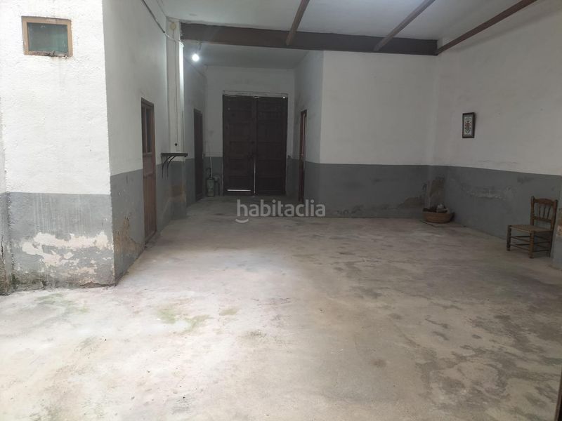 Foto 287e1a53-61bd-4102-adf3-4e34c41c2a36. Masía casa en el centro de la población de navarres con amplio garaje en Navarrés