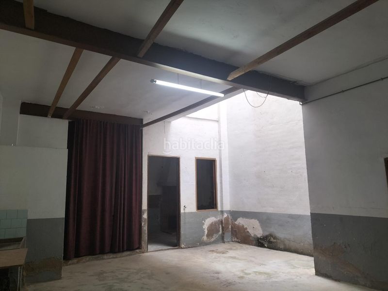 Foto aefee103-f09d-4155-9317-37ee4ad83f00. Masía casa en el centro de la población de navarres con amplio garaje en Navarrés