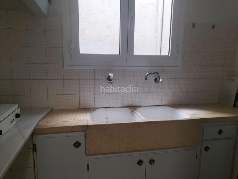 Foto bcbd40c1-19eb-4f6c-ba30-33251ab19e48. Masía casa en el centro de la población de navarres con amplio garaje en Navarrés