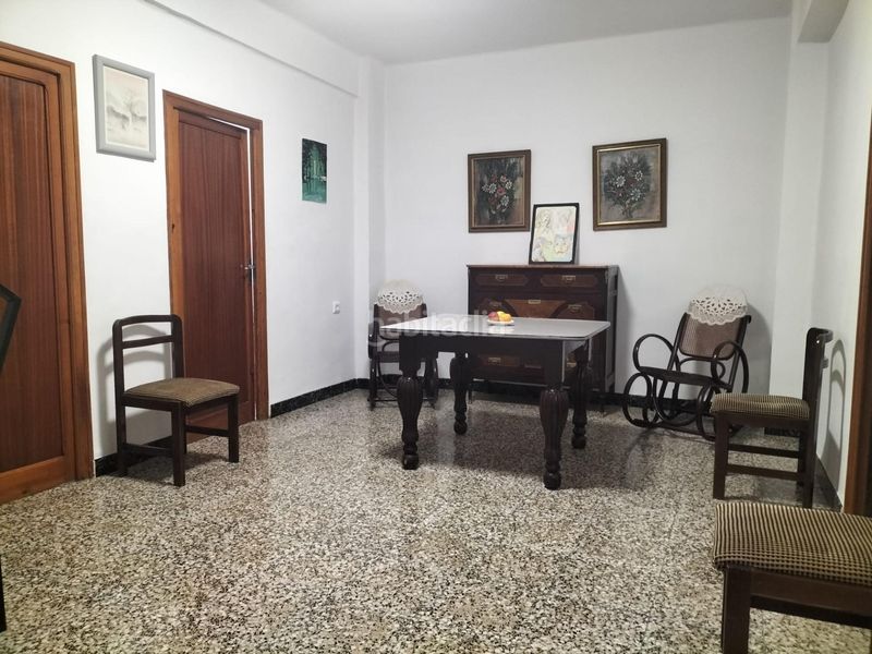 Foto c25c02d5-b998-4c73-9be3-ae9275b30d1f. Masía casa en el centro de la población de navarres con amplio garaje en Navarrés