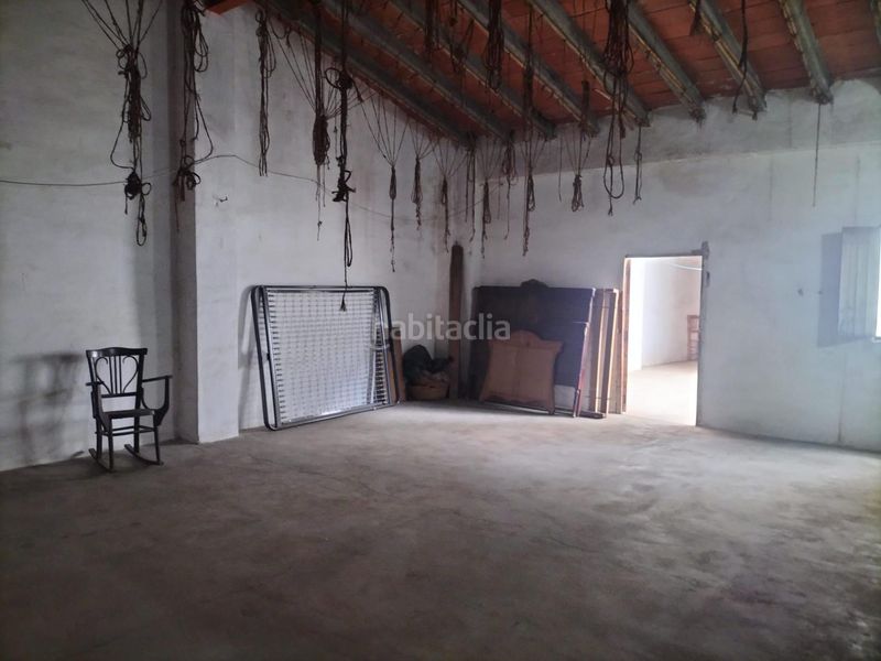 Foto de040e9f-6cd6-4874-80ef-48b96e8efd0f. Masía casa en el centro de la población de navarres con amplio garaje en Navarrés