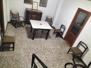 Masia  Calle remedio. Casa en el centro de la población de navarres con amplio garaje