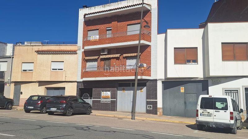 Foto 639f6d24-2763-4baa-acc3-a264b1b7878c. Edificio gran bajada de precio, edificio !!!!!!!!!!! en Enguera