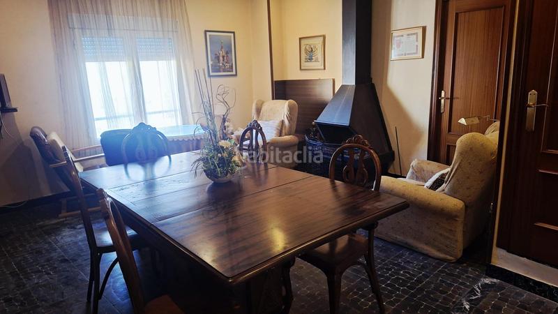 Foto e8e98793-b47d-42c6-9e42-7d8dd5d296a3. Pis amb aparcament a Senyera