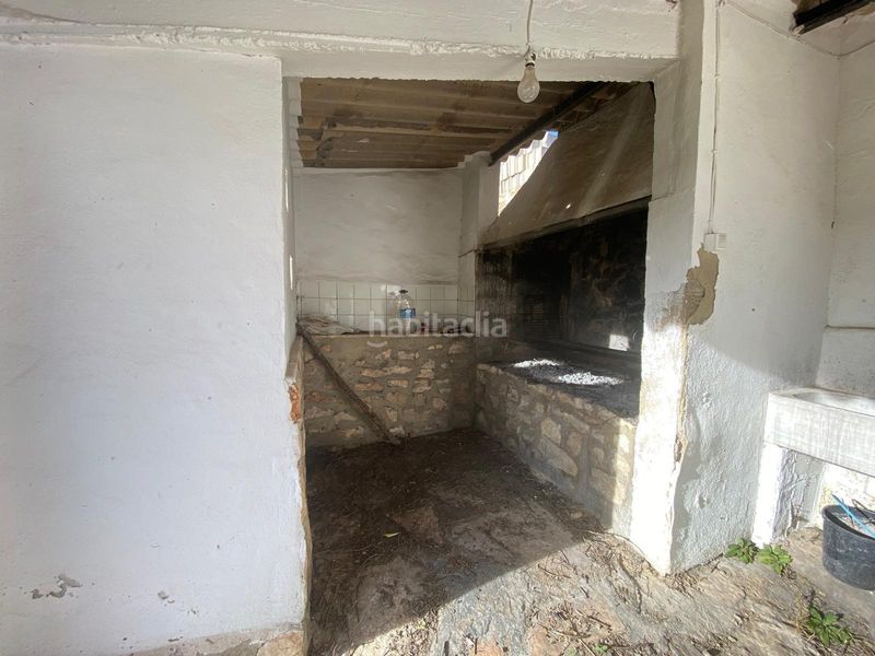 Foto 15fe0cd0-5877-4b8a-aeee-a84630de0c9a. Masia amb aparcament a Enguera
