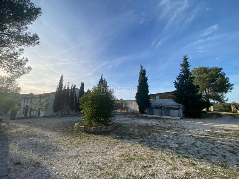 Foto 4325b69e-403d-4c2c-b1af-fbd36e2506ae. Masia amb aparcament a Enguera