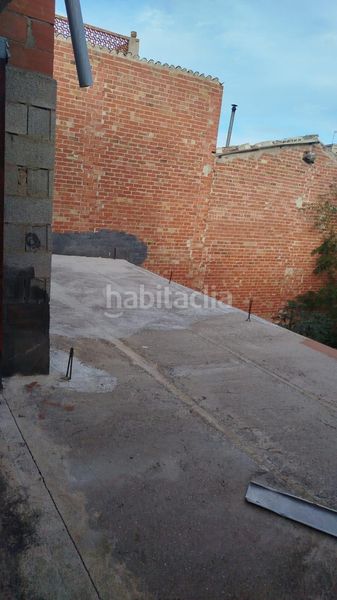 Foto a6efbf1e-a735-445c-8abe-34b765a10862. Edificio in Olleria (l´)