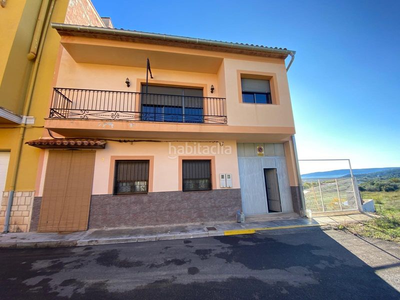 Foto e24b4907-f9b1-4699-b78b-c155259d1663. Casa amb aparcament a Bolbaite