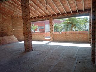 Casa  Calle de marià benlliure. Estructura de 187 m2, ideal para realizar un proyecto de viviend