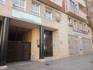 Miete Büro in Bajada del carmen 10. Oficina con garaje privado en xàtiva  cómoda y lista para entrar