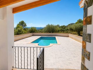 Chalet in Benigànim. Espectacular chalet con piscina privada y 2.245 m2 de parcela en
