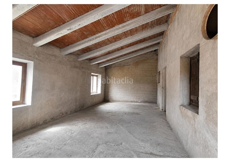 Foto c0aaa938-0eb7-4164-87a5-9a7a03c4b41b. Casa amb aparcament a Manuel
