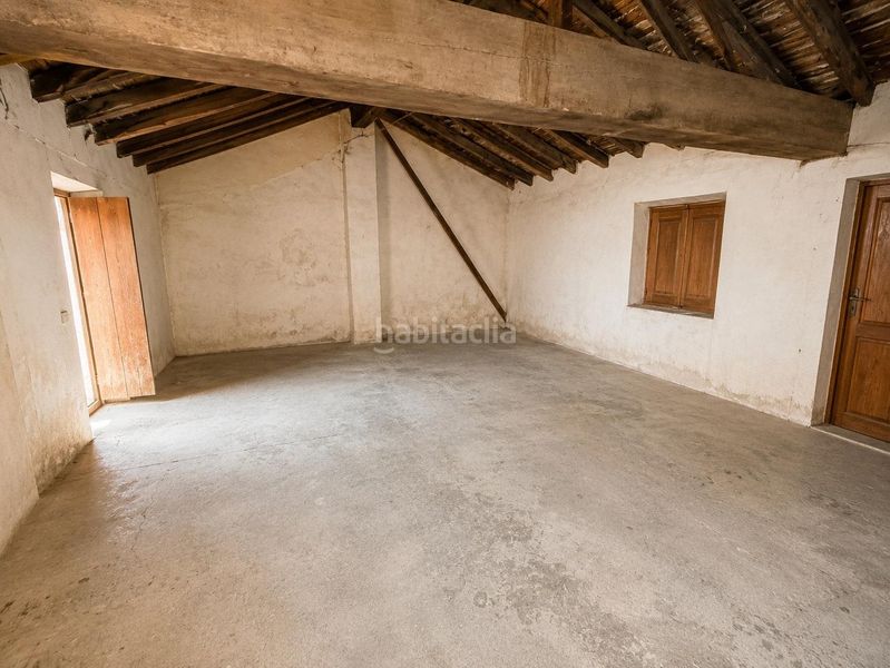 Foto ee81463c-9930-434f-b306-04ec2b55de80. Casa amb aparcament a Manuel