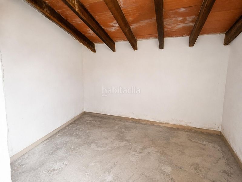 Foto f5cac9eb-7a21-4ba8-88b2-0b9325bf5b8d. Casa amb aparcament a Manuel