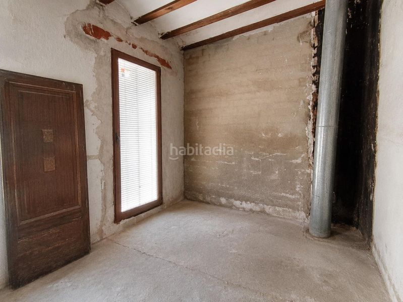 Foto f8591459-5778-4953-b968-7d8e51caed0e. Casa amb aparcament a Manuel