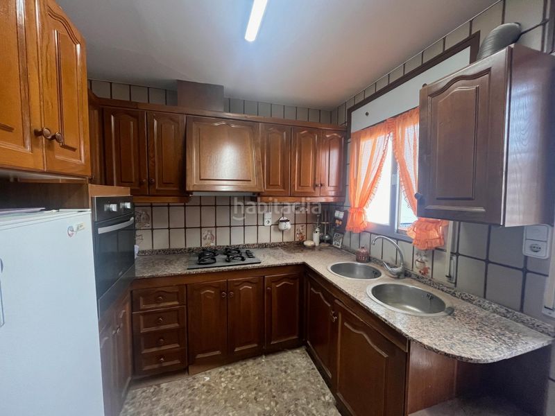Foto fd4df9af-b1f2-400c-a5cf-d4f9f666216c. Casa amb aparcament a Bicorp