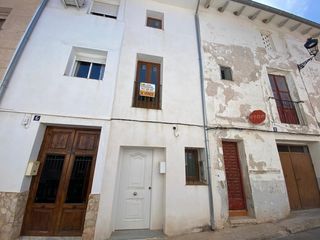 Masia a Bolbaite. Encantadora casa de pueblo en bolbaite