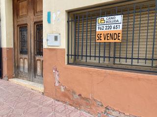 Masia a Avenida pais valencia 4. Casa de pueblo con infinitas posibilidades  en sellent!