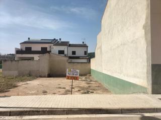 Terreny residencial a Calle guardia civil a garcia argente 511. Solar en zona nueva de navarrés