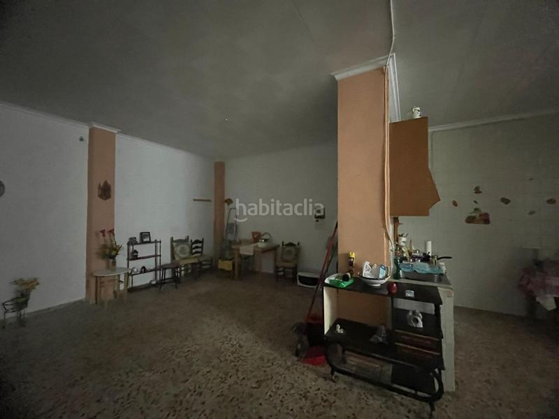 Foto 39a2dbda-a86c-45c3-a2a6-3eced176701e. Edifici a Canals