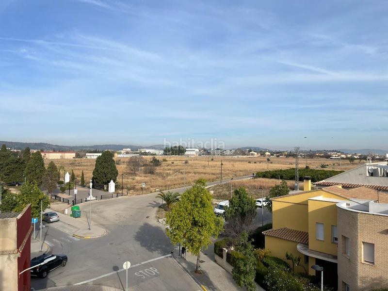 Foto 53a323e9-4bc7-4278-a39e-fa5650cf9eba. Edifici a Canals