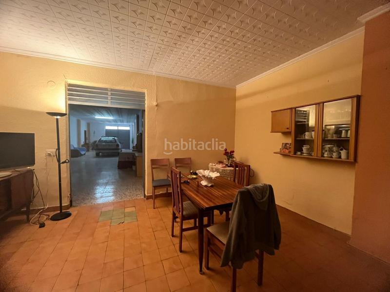 Foto 727e3516-4412-4b10-82e2-f3e3872caf6a. Edifici a Canals