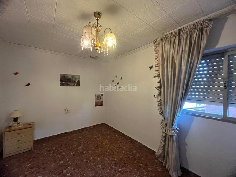 Foto a03d713a-5801-46d6-90db-96ea92e236ea. Edifici a Canals