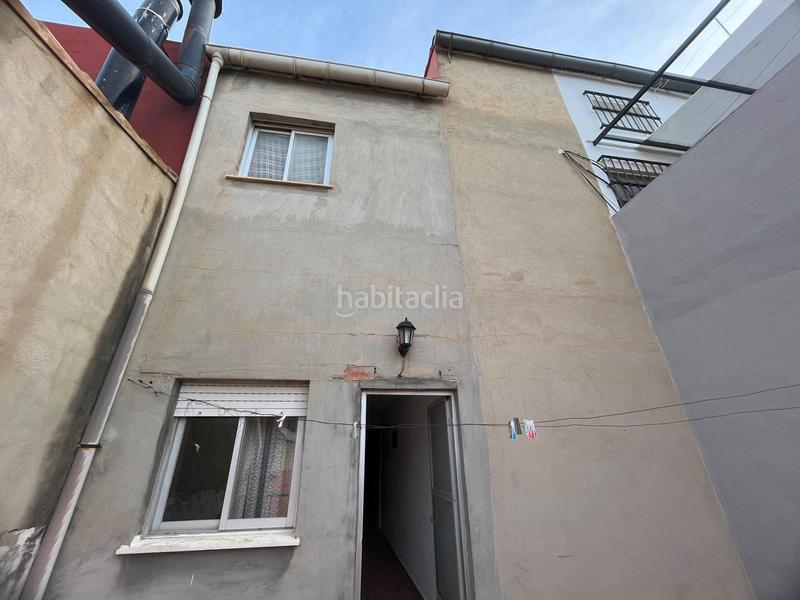 Foto d33d06d2-bc21-4575-8988-742ca6d2b062. Edifici a Canals