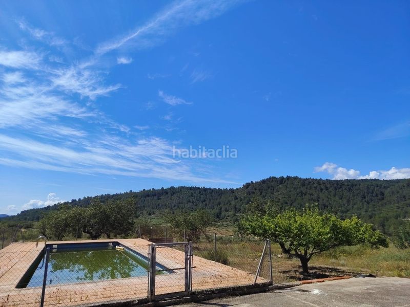 Foto 34ba6f62-9125-4791-8db1-8c7adfc32583. Xalet amb aparcament piscina a Navarrés