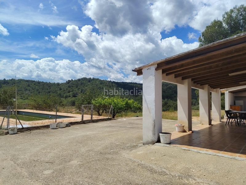 Foto 71a7423d-8b76-48e1-85d8-9bb745e6d88e. Xalet amb aparcament piscina a Navarrés