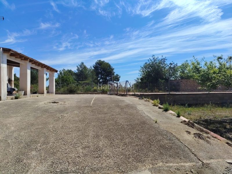 Foto 858baee8-1acd-4f8e-935a-fb8781d1bf61. Xalet amb aparcament piscina a Navarrés