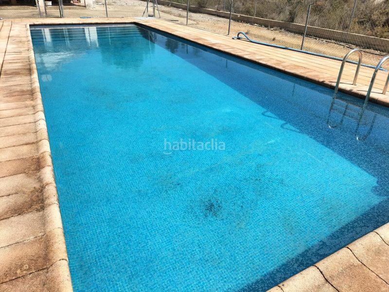 Foto d95684ec-df9a-420c-a129-f1e5aa98d320. Xalet amb aparcament piscina a Navarrés