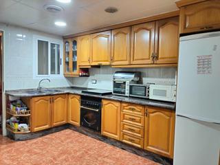 Pis a Canals. Piso de 151m2 salon comedor 3 habitaciones salita galeria lavand