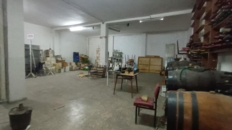 Foto d8d71e46-b04f-46a2-b728-b57521564f75. Local comercial  con c. critóbal amorós en Villena