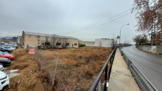 Terreny residencial a Las Tiesas. Solar industrial muy bien ubicado
