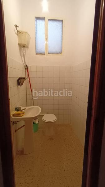 Foto 11777c73-ce8a-49aa-952c-74565bb57be4. Local comercial  en planta baja en esquina en Villena