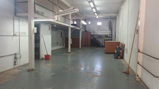 Geschäftsraum in La Morenica. Local comercial con amplia zona de almacén