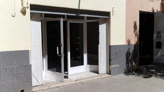 Local Comercial a Nou Moles. Local comercial