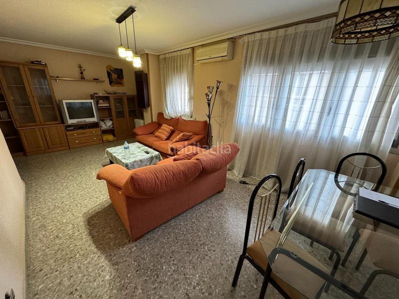 Foto 04e84ed6-70d5-44b6-9f85-28baf64f30bc. Piso amplio piso en planta baja frente a la estación en Villena