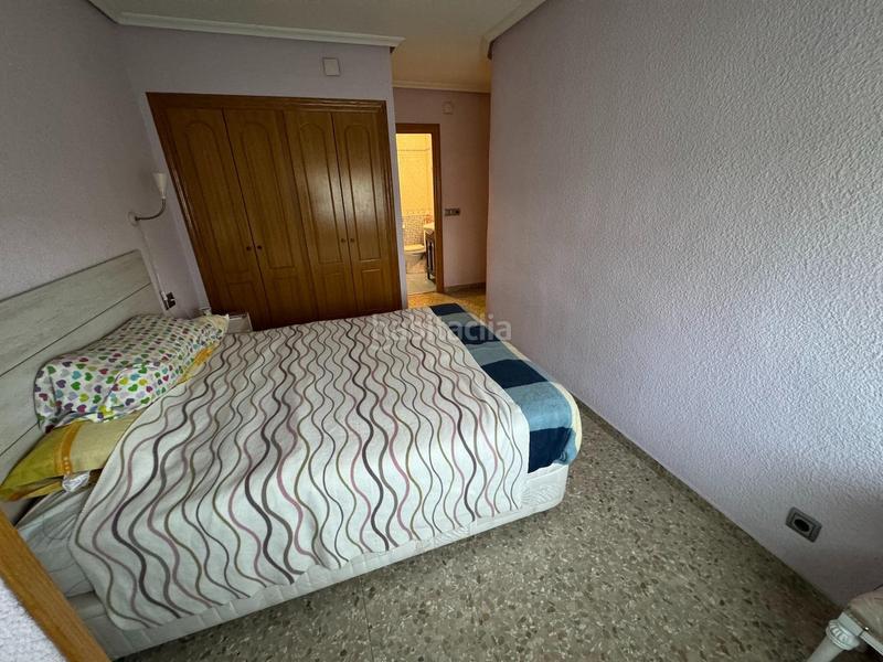 Foto aa93f690-b512-4f80-bbfe-a9e6af28c325. Piso amplio piso en planta baja frente a la estación en Villena