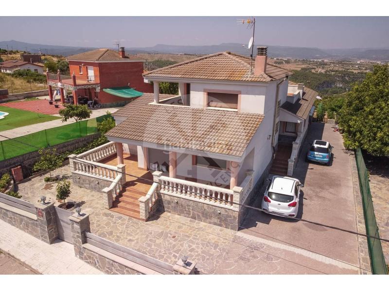 Foto e61170ec-b3d5-4bb1-bb7d-72b4b13a360d. Haus mit parking pool in Pont de Vilomara i Rocafort (El)